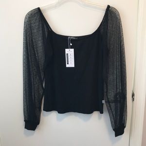 NWT Jollycode top with sheer sleeves, size med